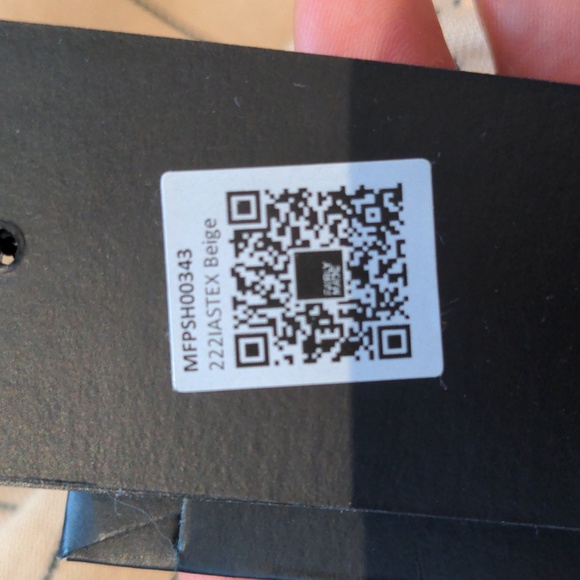 Maje cotton-linen pinstripe beige shorts NWT - Picture 6 of 6